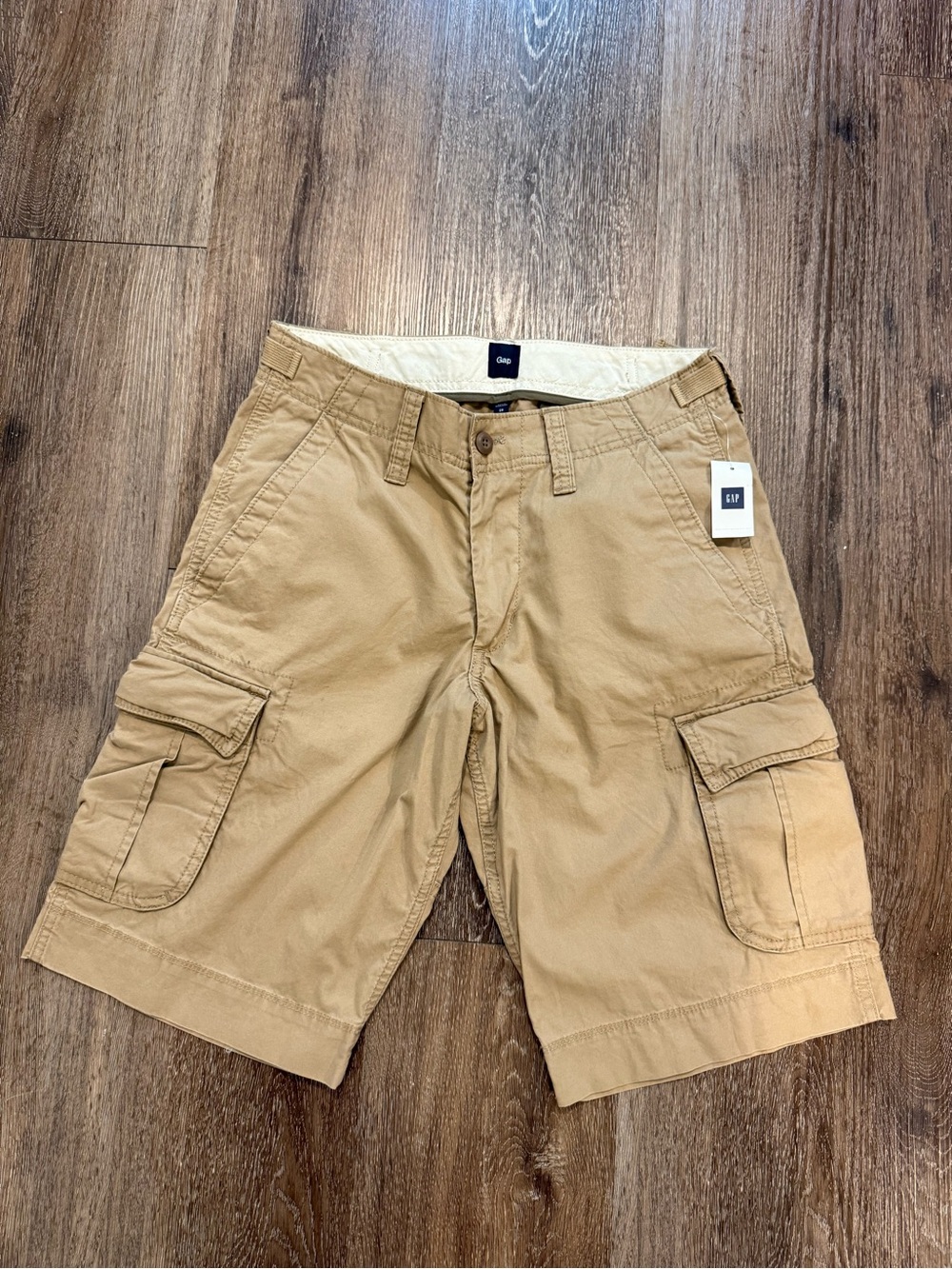 GAP Men's Tan Cargo Shorts